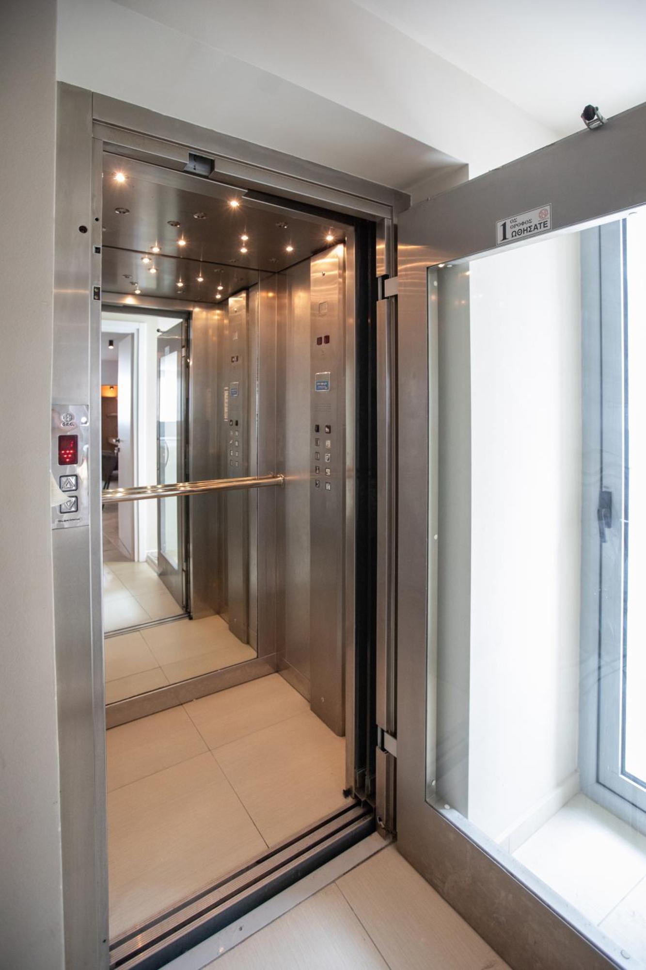 Griffin Suites Heraklion  Exterior photo